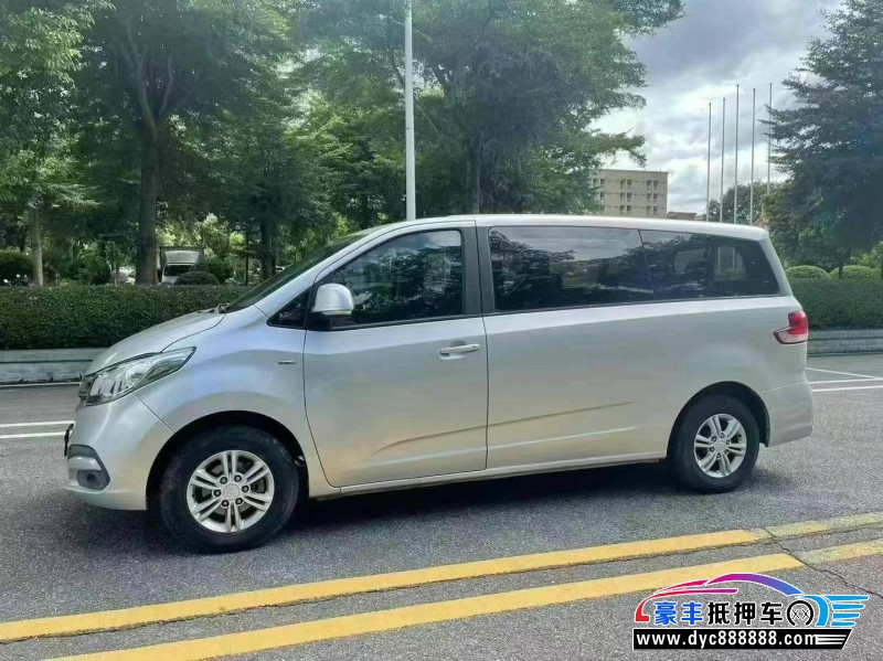 18年上汽大通G10轿车抵押车出售