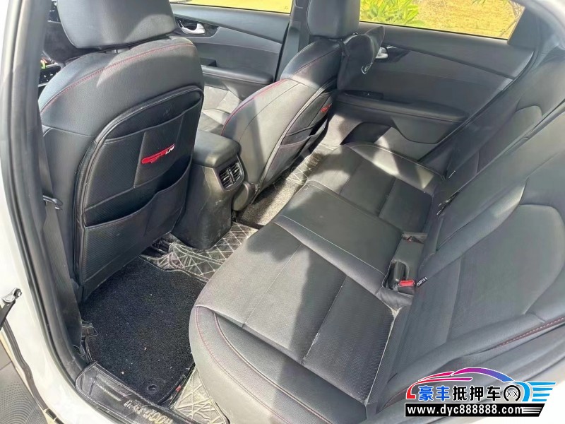 20年起亚K3轿车抵押车出售