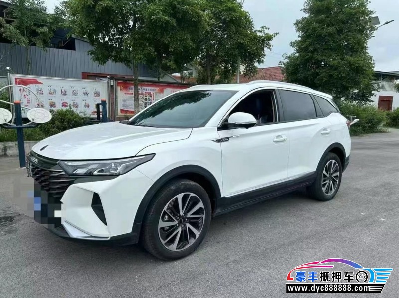 22年东风AX7轿车抵押车出售