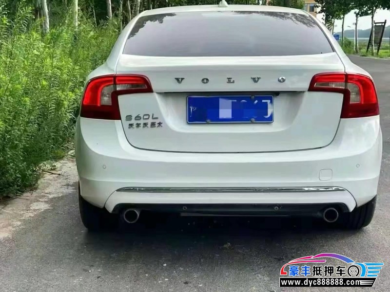 14年沃尔沃S60轿车抵押车出售
