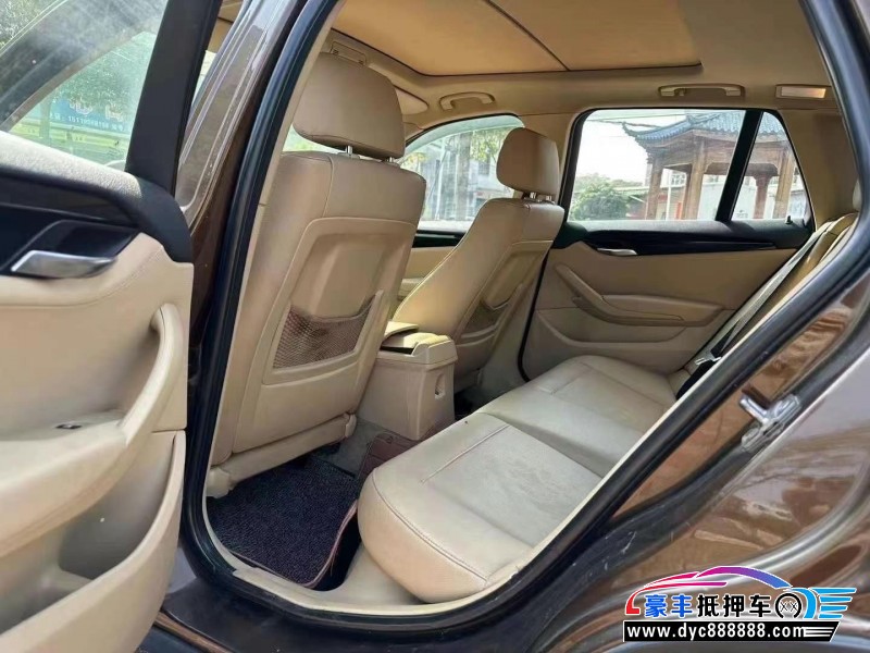 11年宝马X1轿车抵押车出售