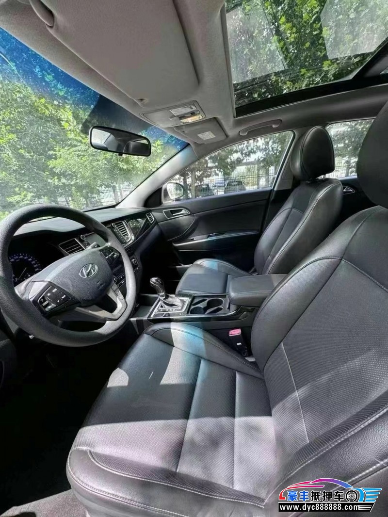 14年现代名图轿车抵押车出售