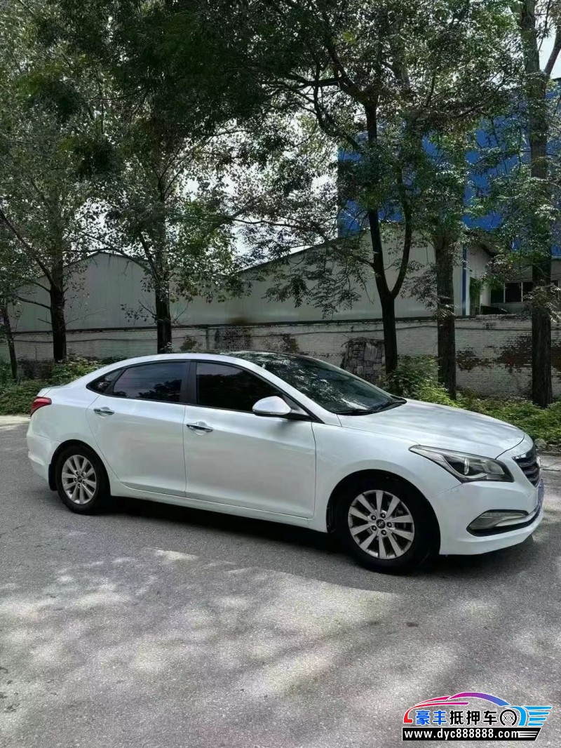 14年现代名图轿车抵押车出售