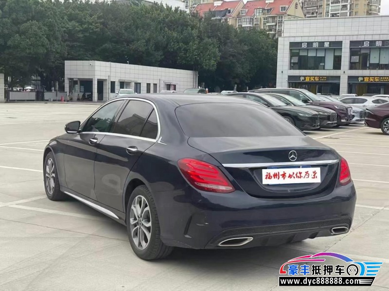 18年奔驰C轿车抵押车出售
