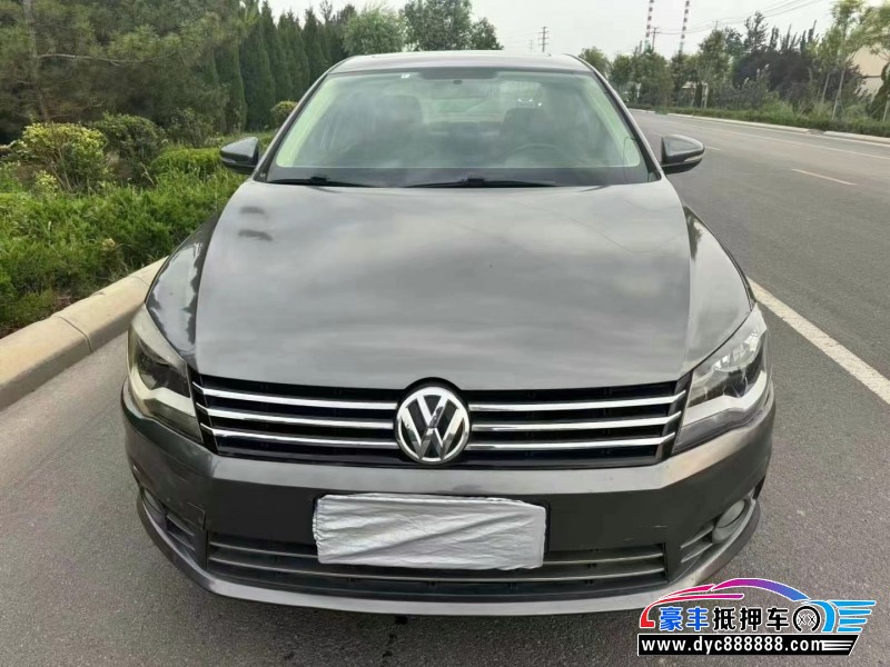 13年大众宝来轿车抵押车出售