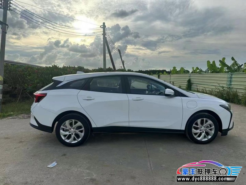 24年别克微蓝轿车抵押车出售