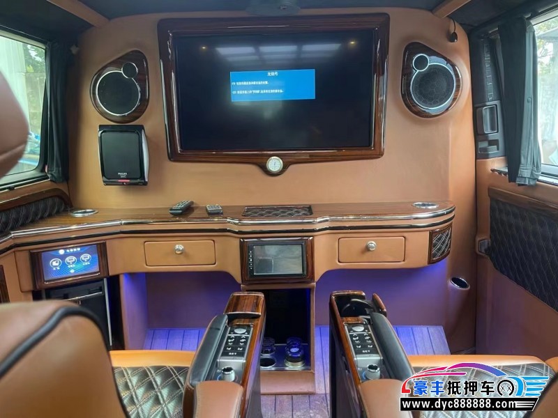 14年大众凯路威轿车抵押车出售