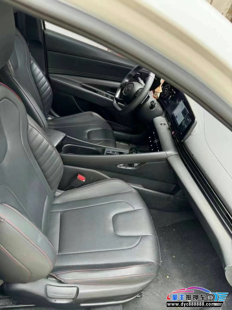 22年现代伊兰特轿车抵押车出售