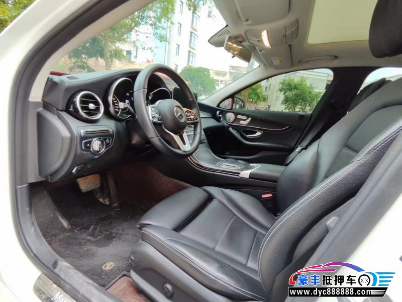 19年奔驰C轿车抵押车出售