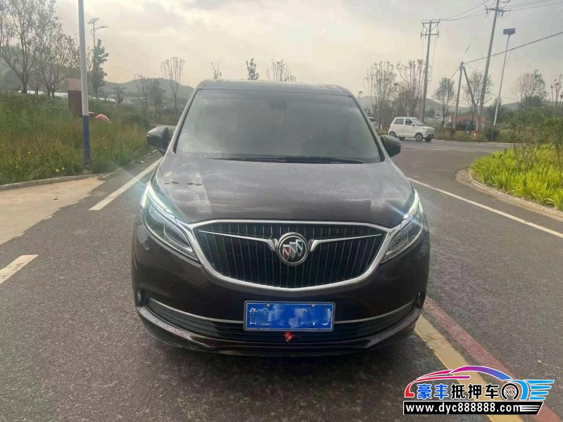 17年别克GL8轿车抵押车出售