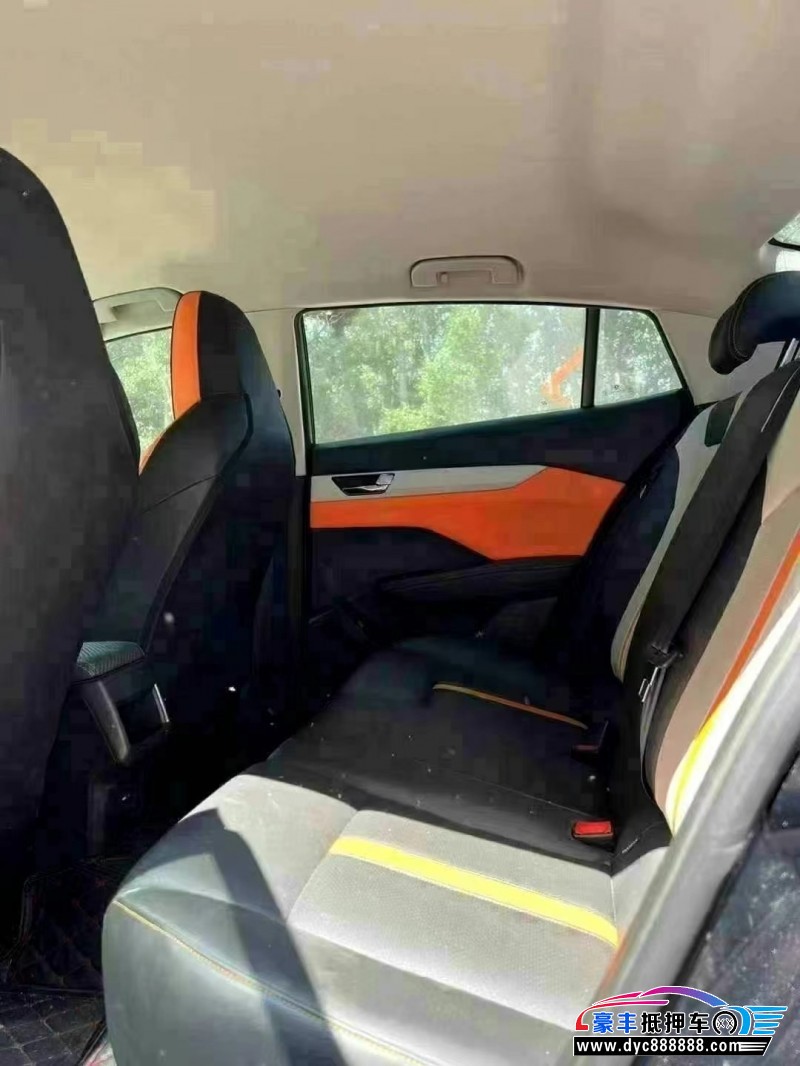 23年东风风神奕炫轿车抵押车出售