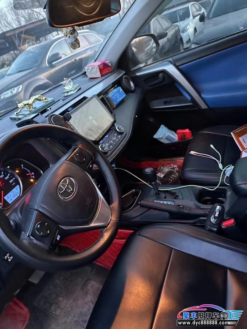 17年丰田RAV4荣放轿车抵押车出售