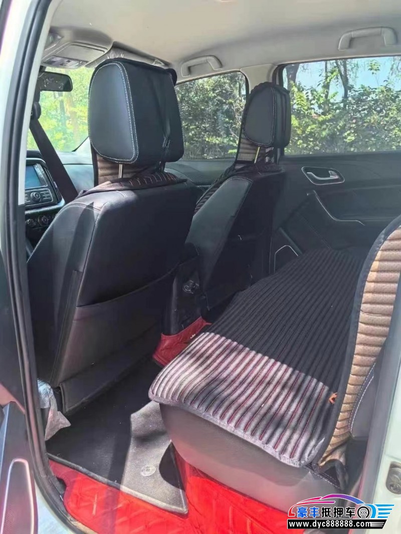 21年江铃域虎轿车抵押车出售