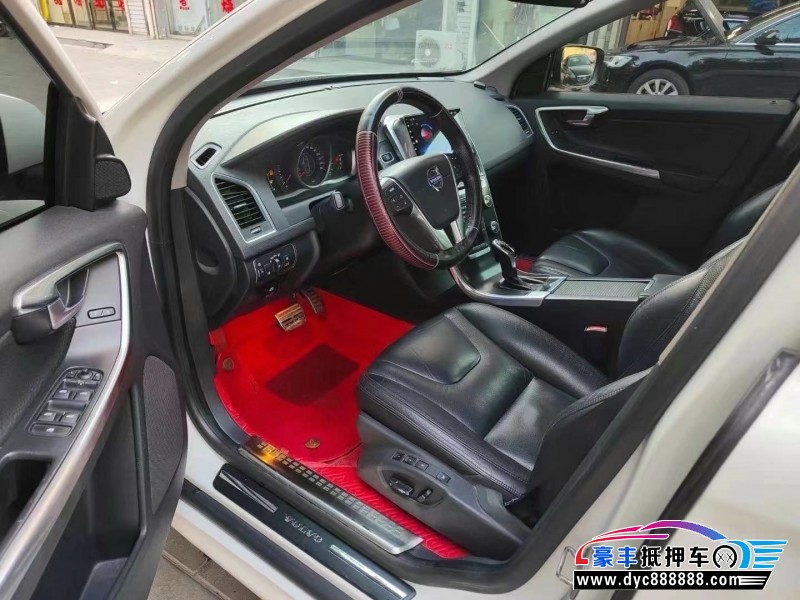 14年沃尔沃XC60轿车抵押车出售