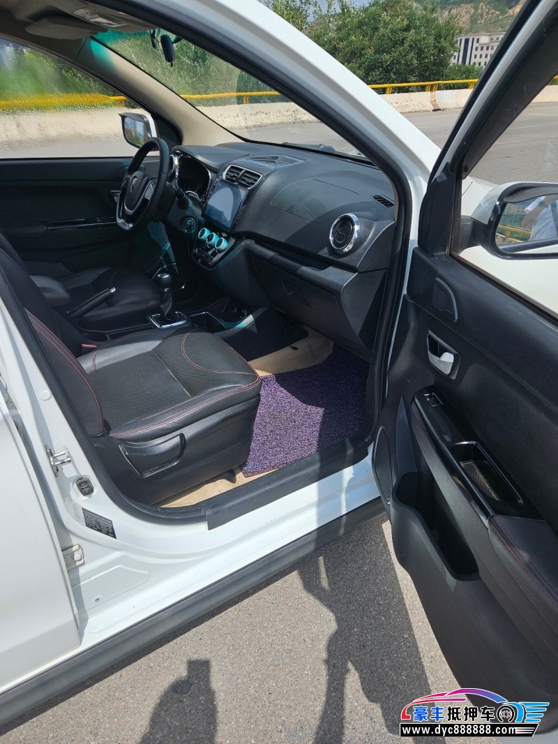 17年金杯华晨750MPV抵押车出售