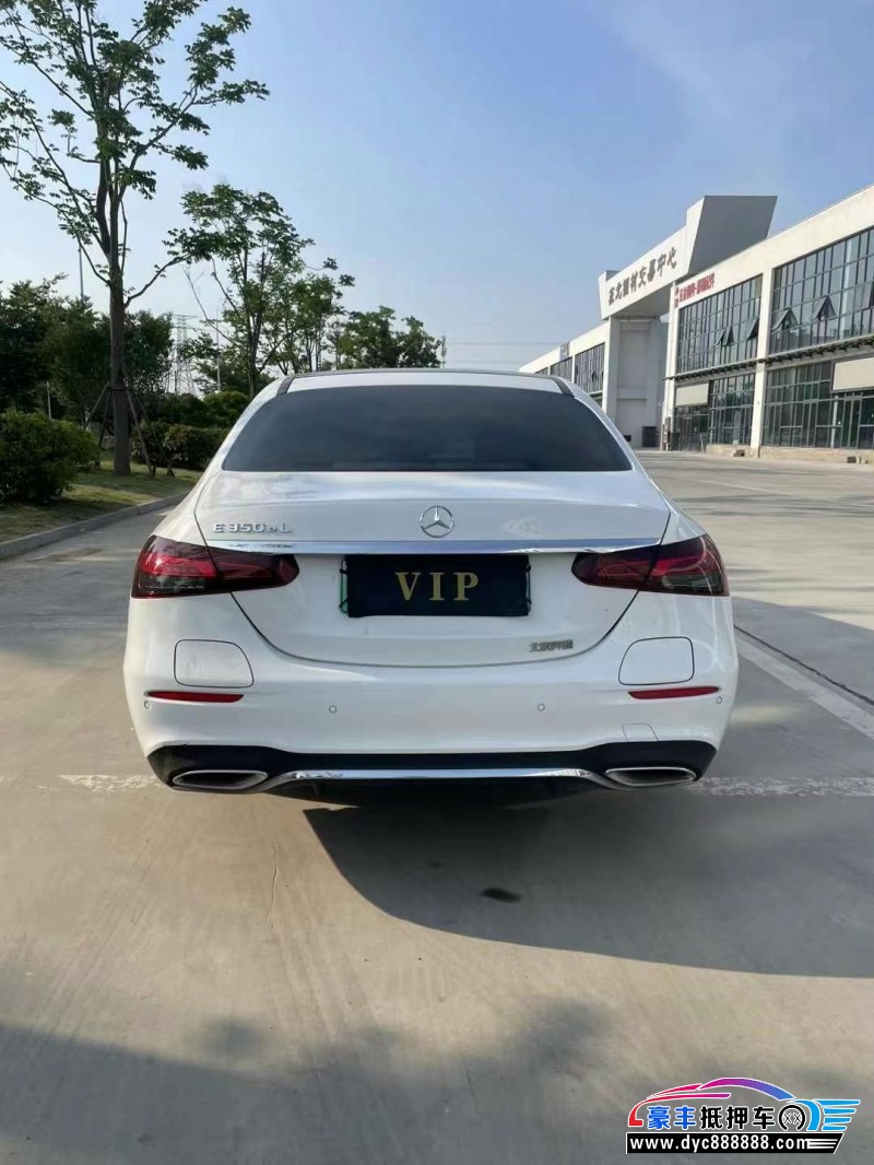 22年奔驰E轿车抵押车出售