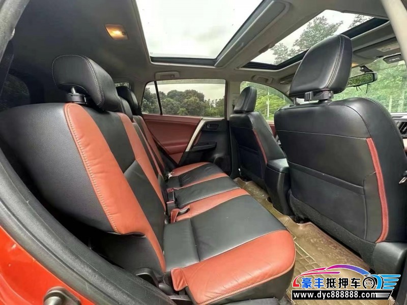 14年丰田RAV4轿车抵押车出售