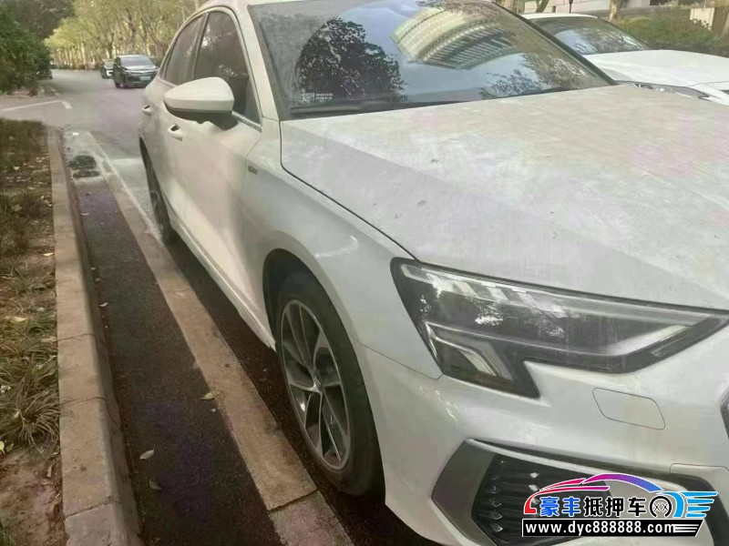 22年奥迪A3轿车抵押车出售