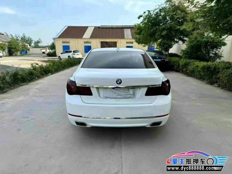 13年宝马7系轿车抵押车出售