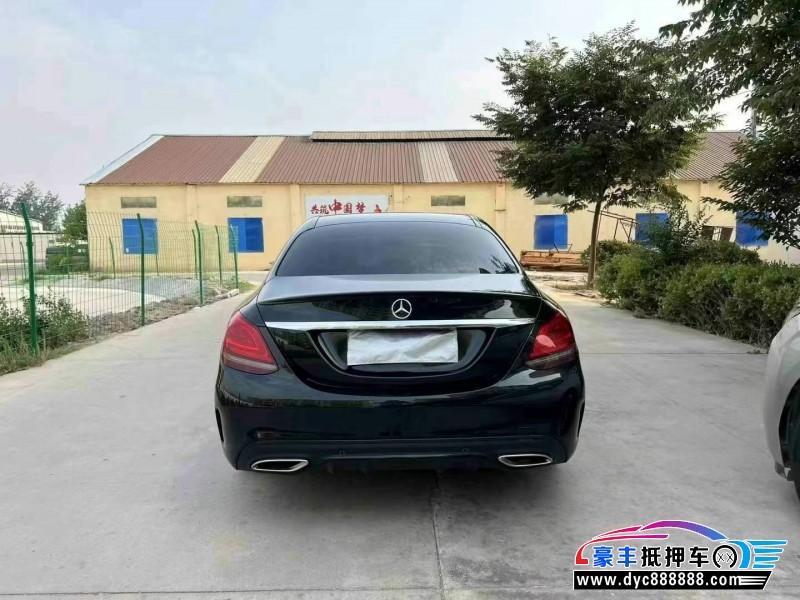 20年奔驰C轿车抵押车出售