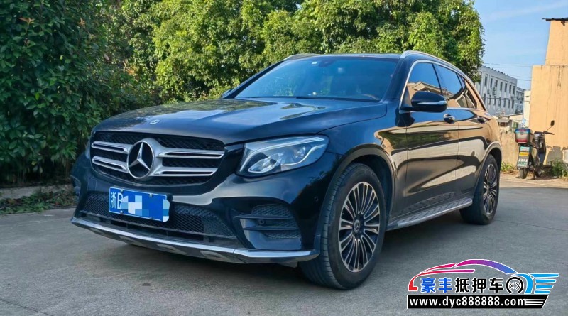 18年奔驰GLC轿车抵押车出售