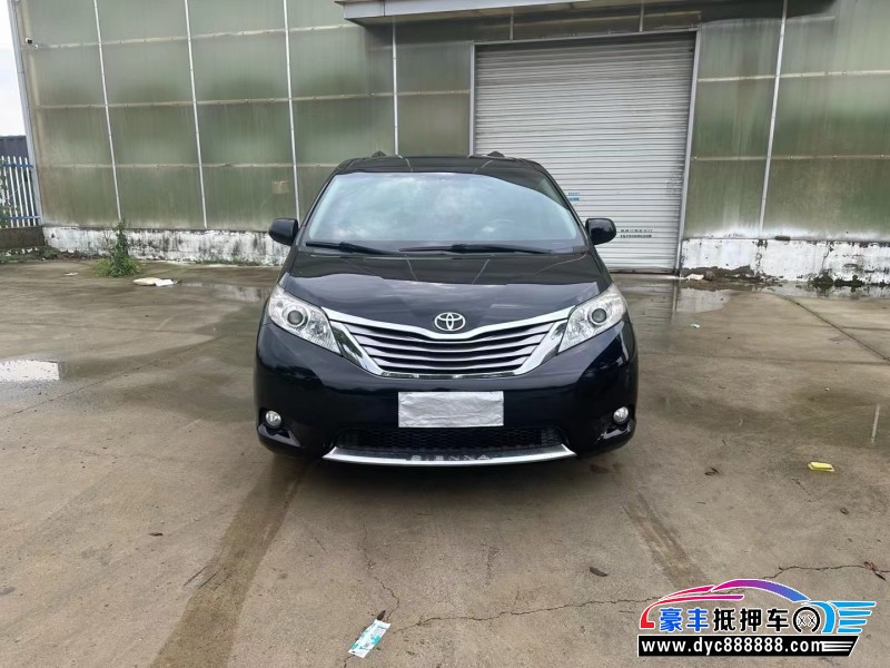 17年丰田塞纳MPV抵押车出售