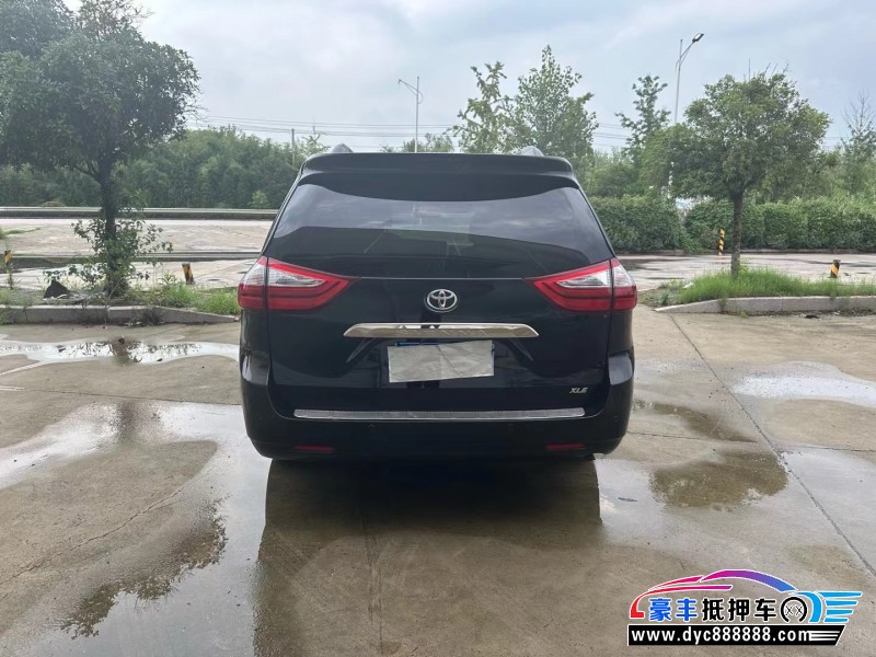 17年丰田塞纳MPV抵押车出售