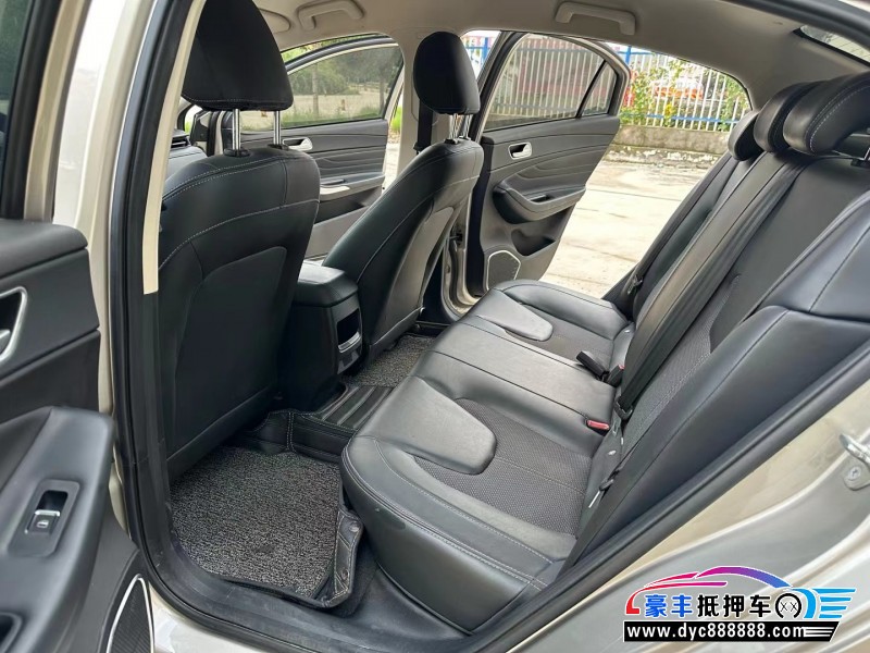 20年奇瑞艾瑞泽轿车抵押车出售