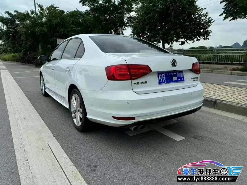 19年大众速腾轿车抵押车出售