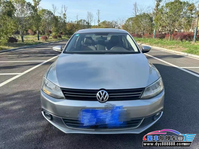 15年大众速腾轿车抵押车出售