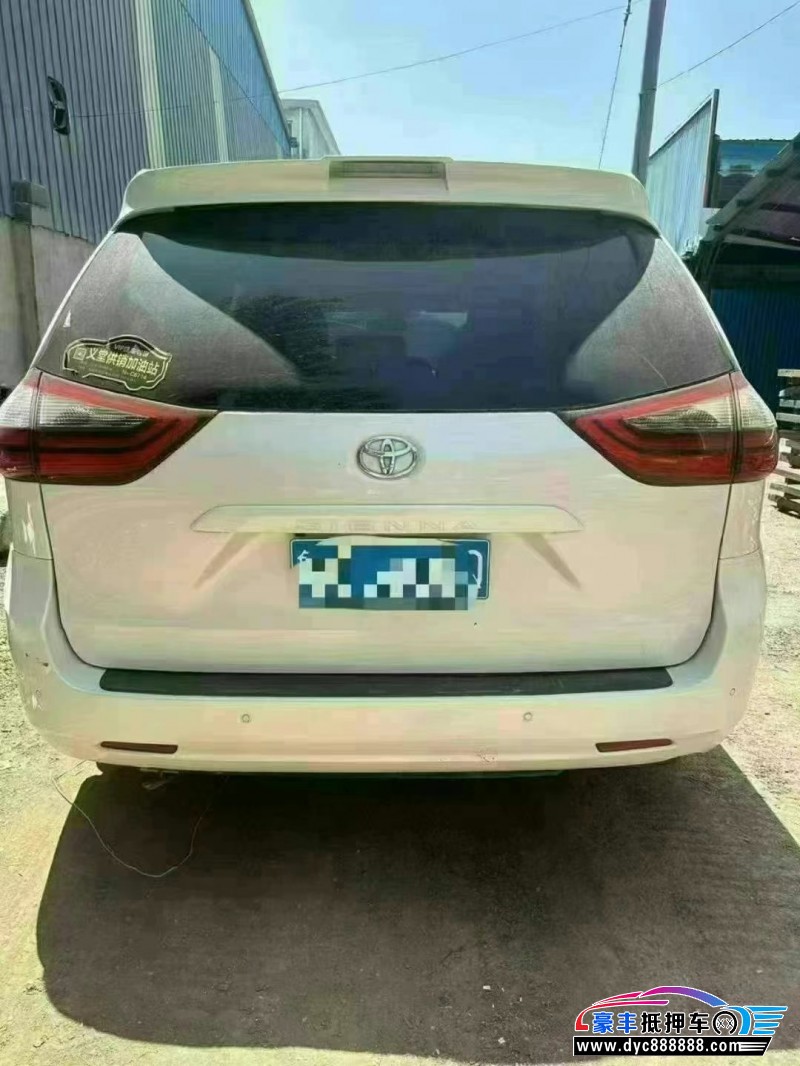 20年丰田塞纳轿车抵押车出售