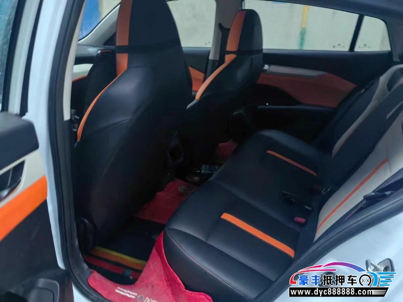 23年东风风神奕炫轿车抵押车出售