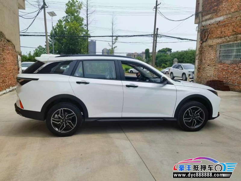 24年东风风神奕炫轿车抵押车出售