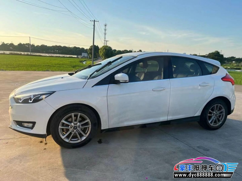 16年福特福克斯轿车抵押车出售