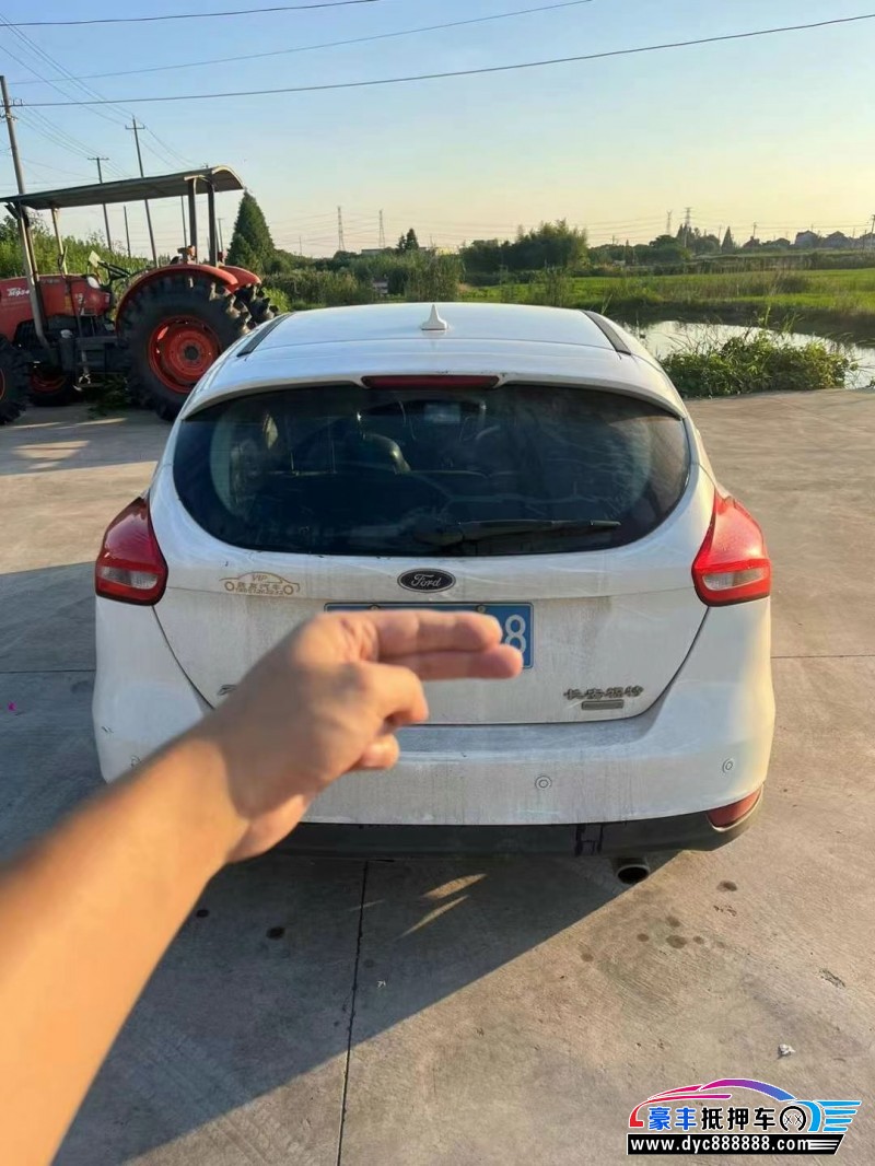 16年福特福克斯轿车抵押车出售