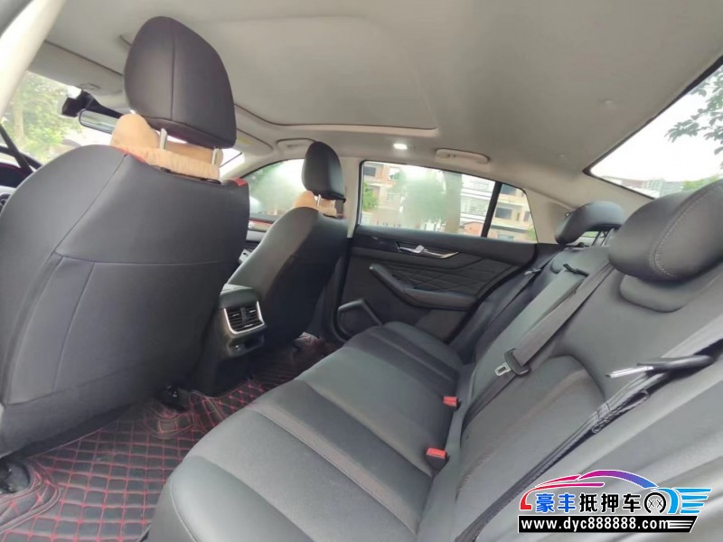 23年东风风神奕炫轿车抵押车出售