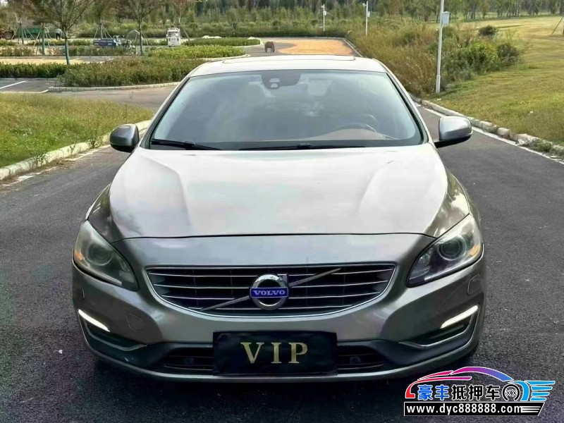 15年沃尔沃S60轿车抵押车出售