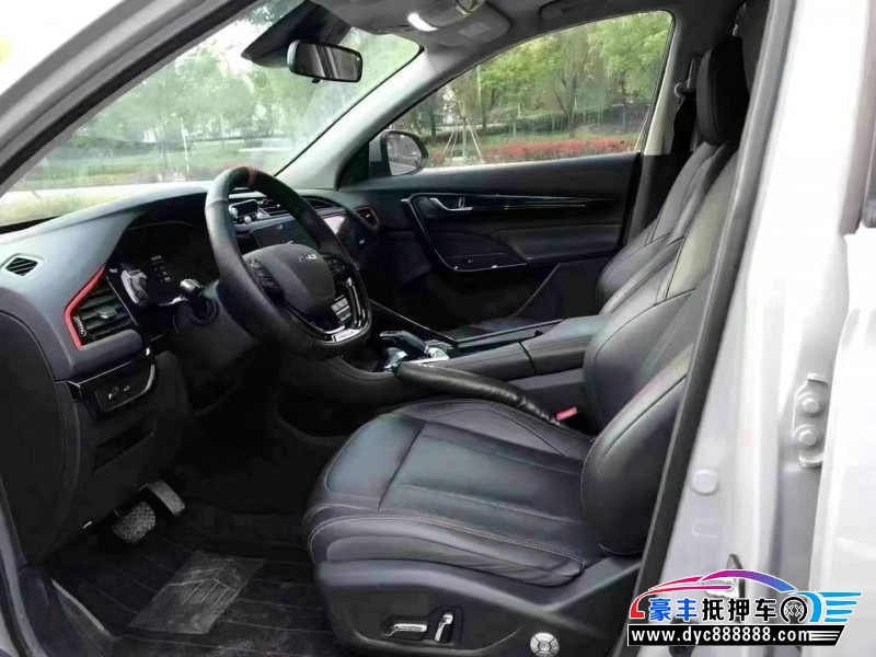 22年东风AX7轿车抵押车出售