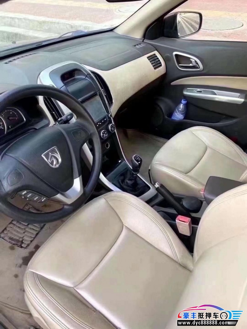 12年宝骏630轿车抵押车出售