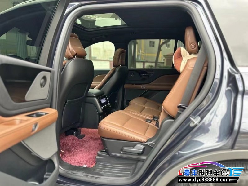 21年林肯飞行家轿车抵押车出售