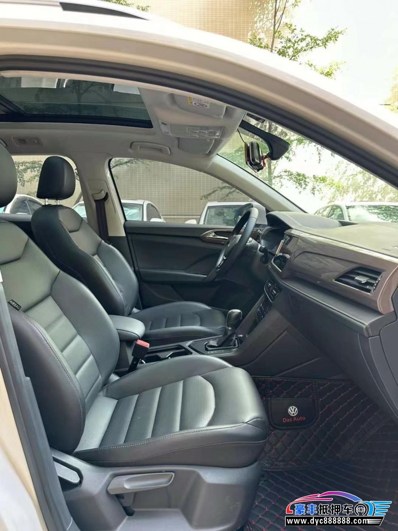 20年大众途岳轿车抵押车出售