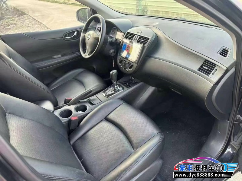 13年日产骐达轿车抵押车出售