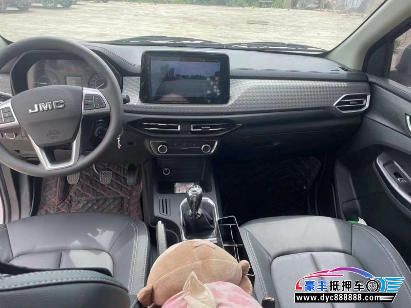 22年江铃宝典轿车抵押车出售