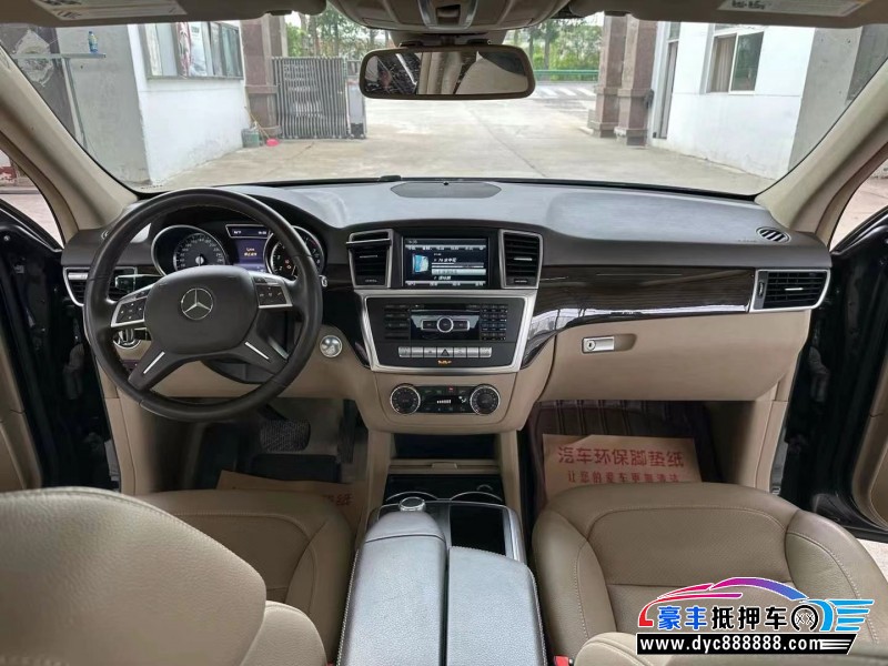 15年奔驰ML轿车抵押车出售