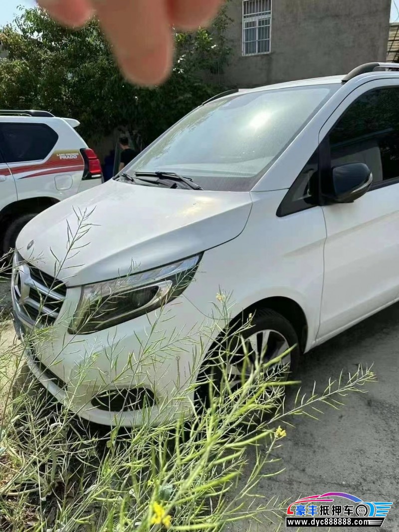 17年奔驰V轿车抵押车出售