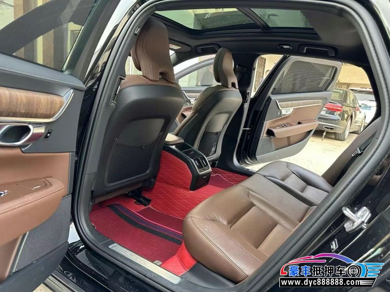 21年沃尔沃S90轿车抵押车出售