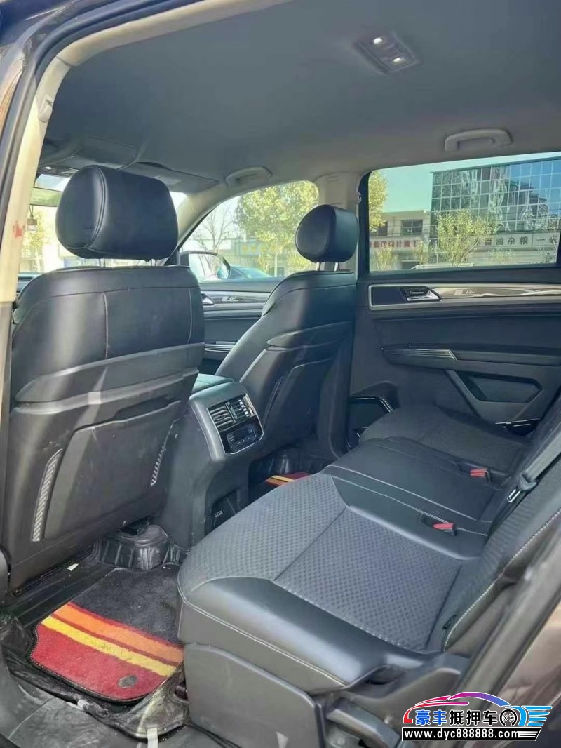 17年大众途昂轿车抵押车出售