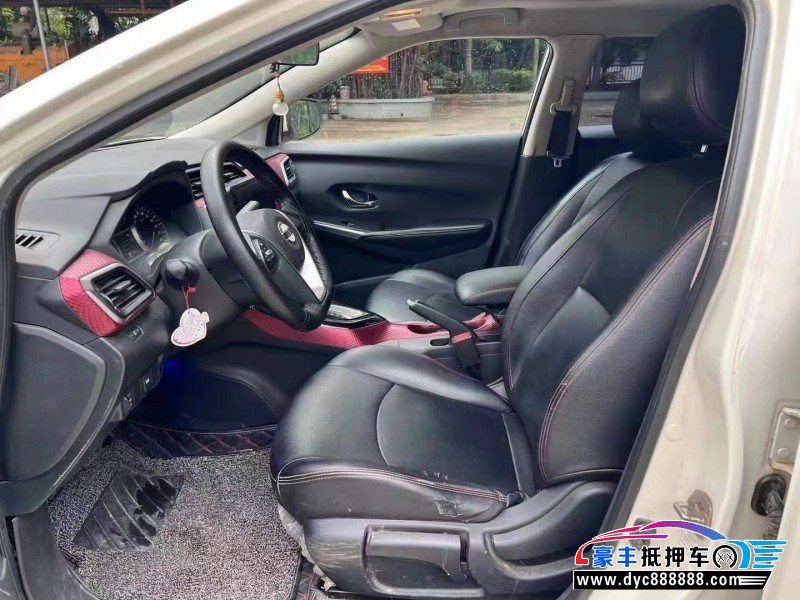 19年日产蓝鸟轿车抵押车出售