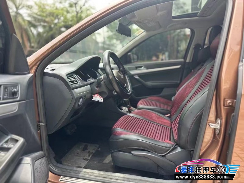 16年大众朗行轿车抵押车出售