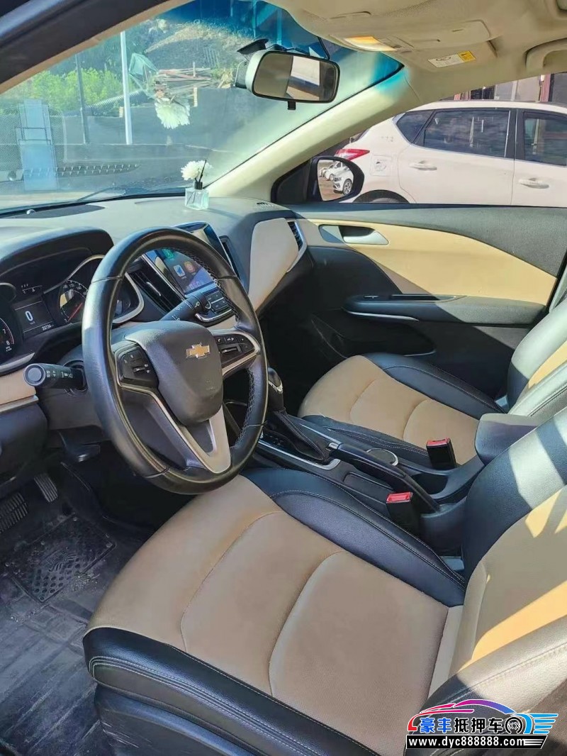 22年雪佛兰科鲁泽轿车抵押车出售